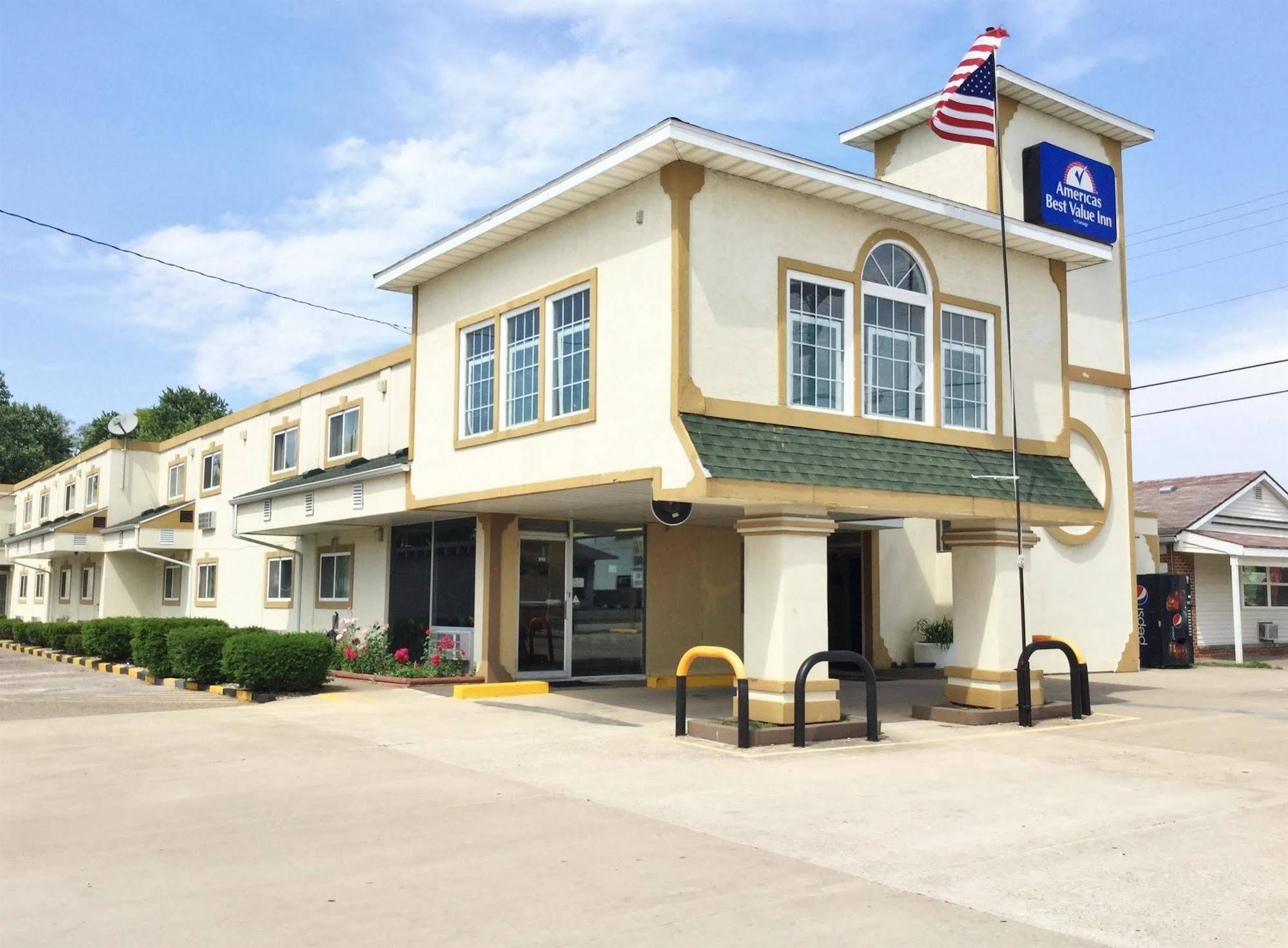 Americas Best Value Inn Macomb Luaran gambar