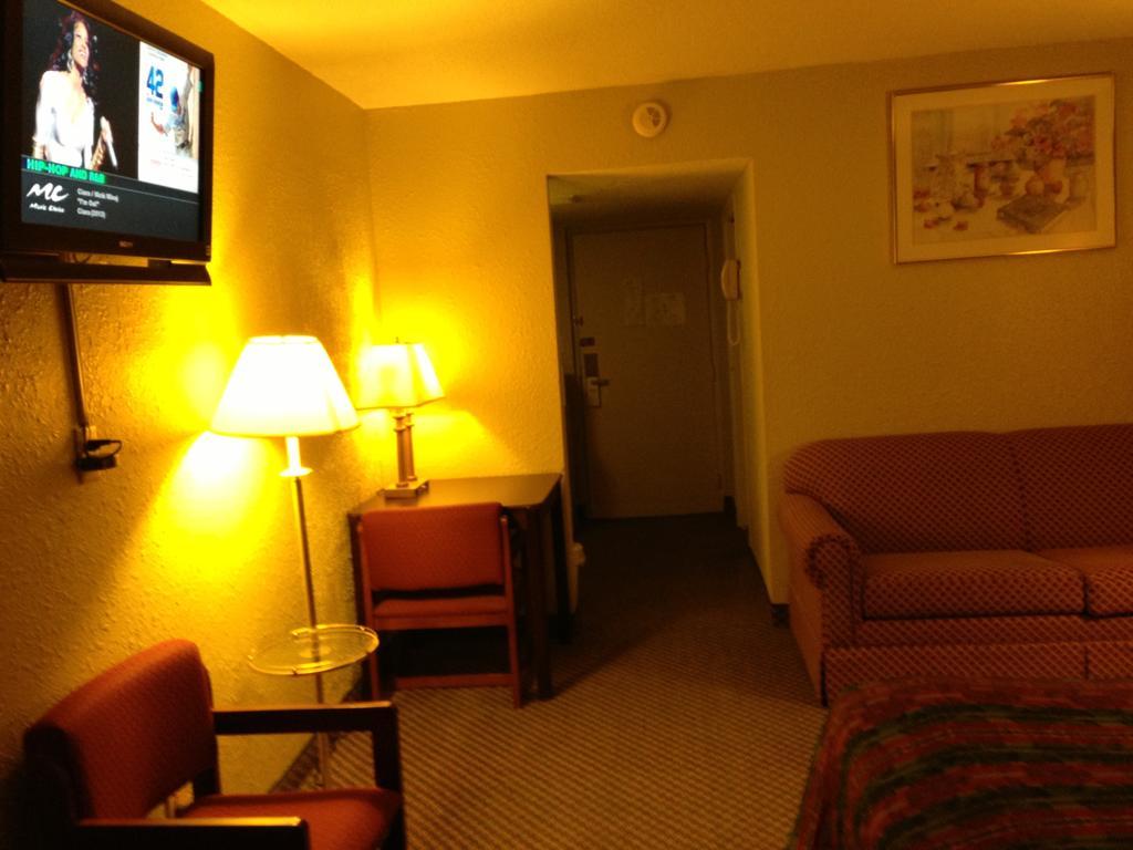 Americas Best Value Inn Macomb Luaran gambar