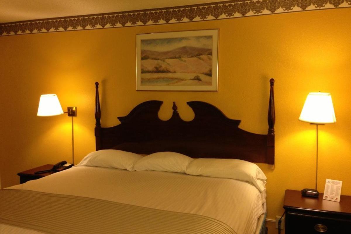 Americas Best Value Inn Macomb Luaran gambar