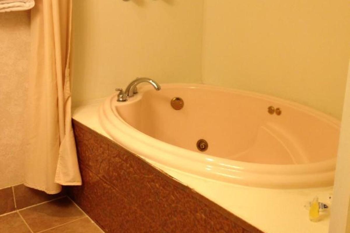 Americas Best Value Inn Macomb Luaran gambar