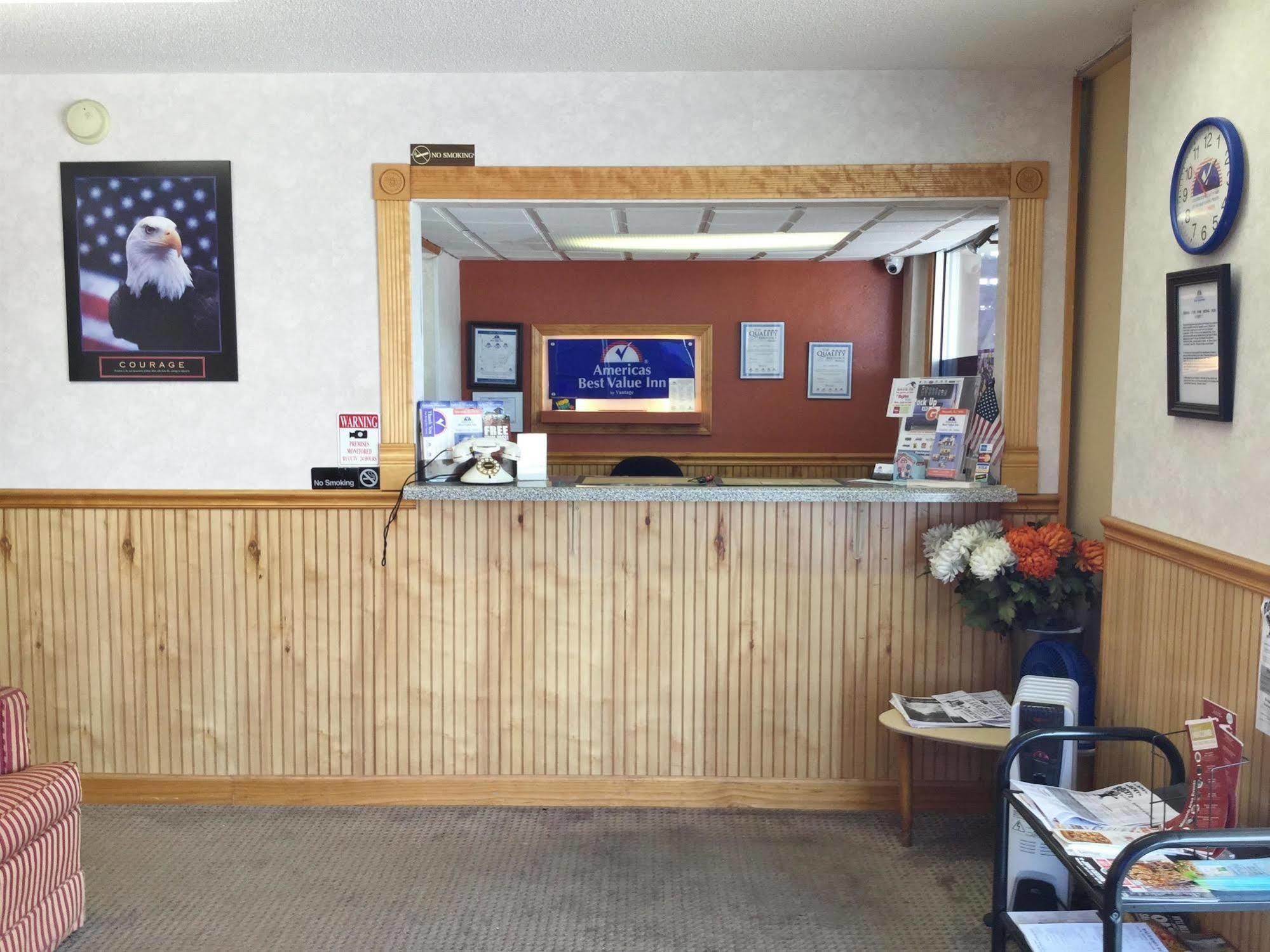 Americas Best Value Inn Macomb Luaran gambar