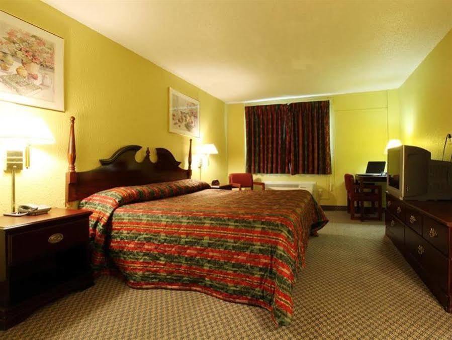Americas Best Value Inn Macomb Luaran gambar